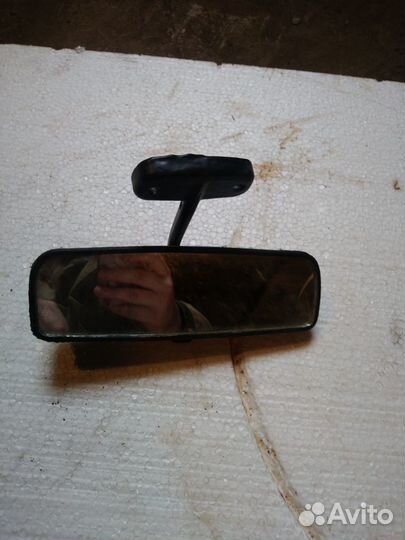 Зеркало заднего вида салонное