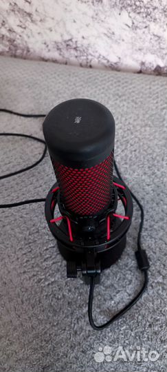 Микрофонный HyperX QuadCast