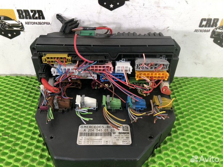 Блок предохранителей Mercedes-Benz C-class