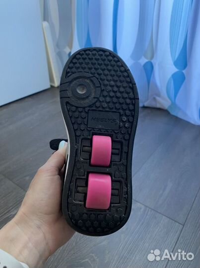 Роликовые кроссовки heelys новые 30