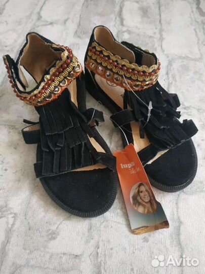 Сандалии 26р