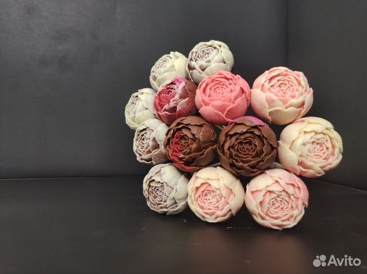 Пионы из Молочного и Белого Бельгийского Шоколада