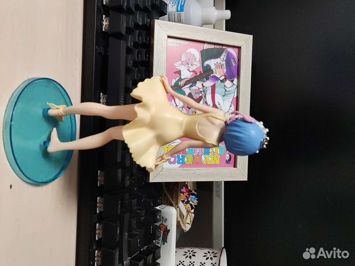 Аниме фигурка рем