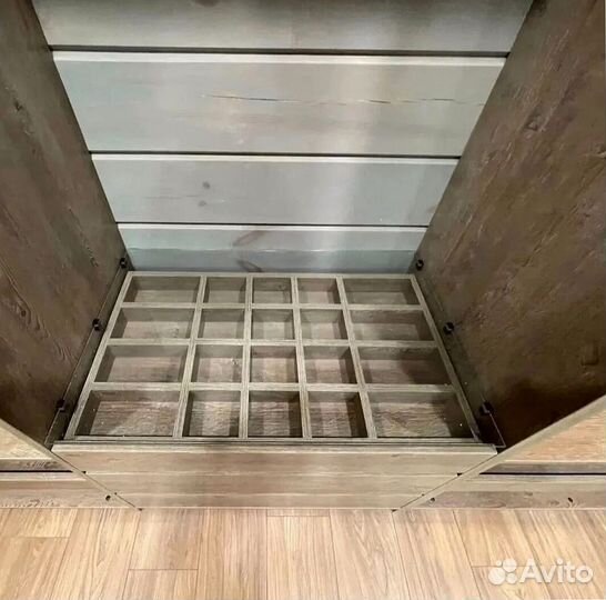 Гардеробная четырехдверная