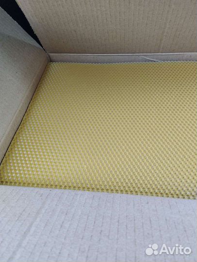 Вощина медовая желтая