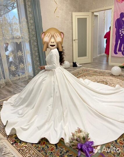 Свадебное платье