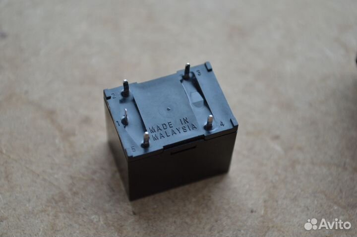 Реле Omron G5LE-1-VD, 24VDC, 15A/250VAC, лот 3шт