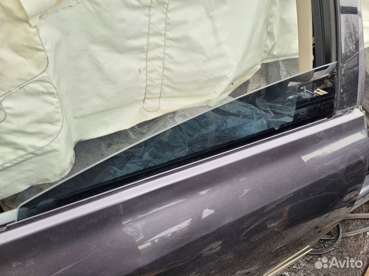 Стекло двери задней правой на Nissan Teana J32