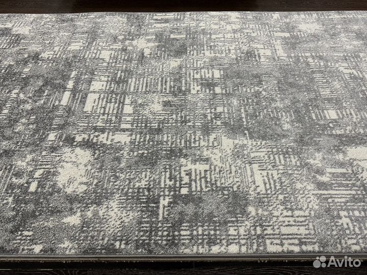 Ковер новый 1.5х4 серый