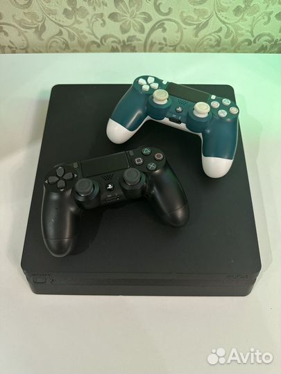 Sony playstation 4 slim