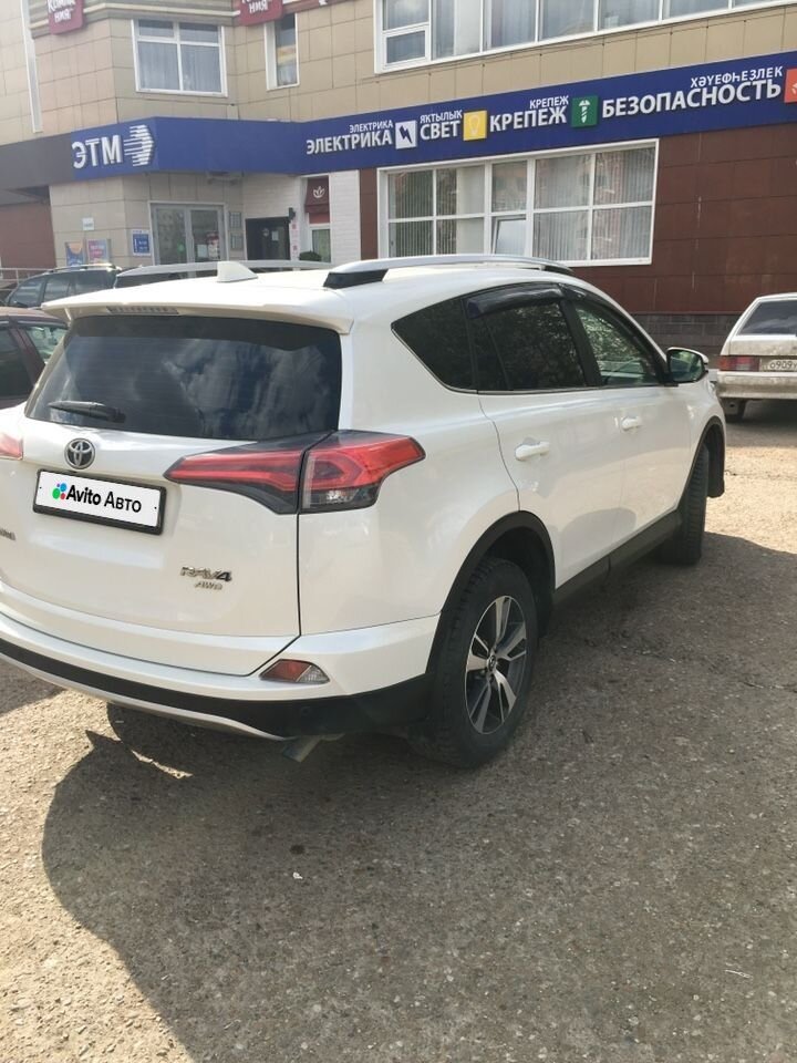 Toyota RAV4: фото владельца
