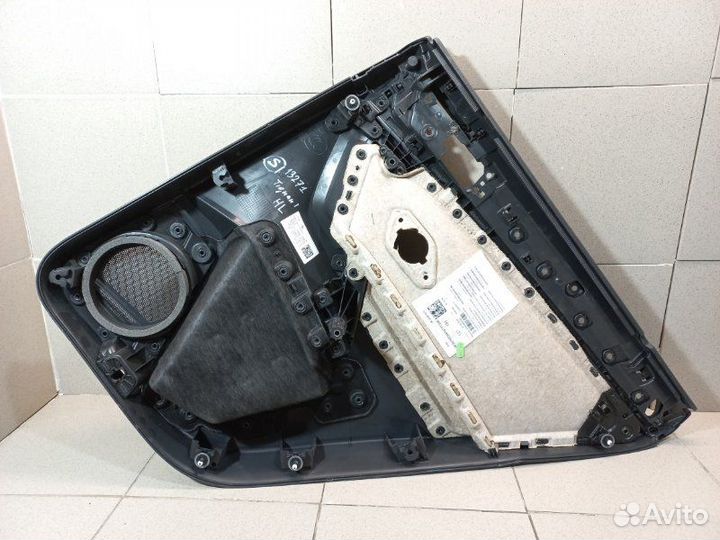 Обшивка двери задней левой Volkswagen Tiguan 2