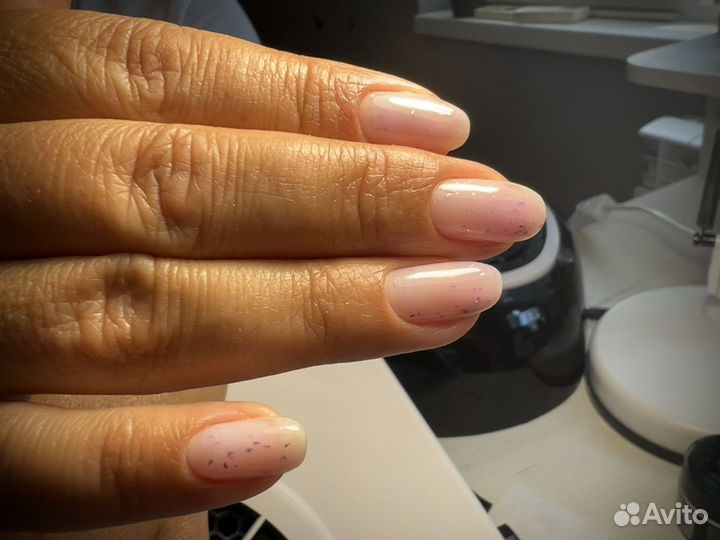 Маникюр в студии