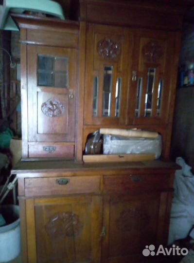 Антикварный сервант комод