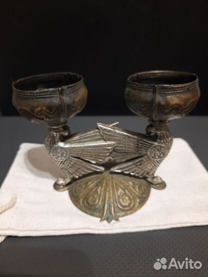 Старинный бронзовый подсвечник