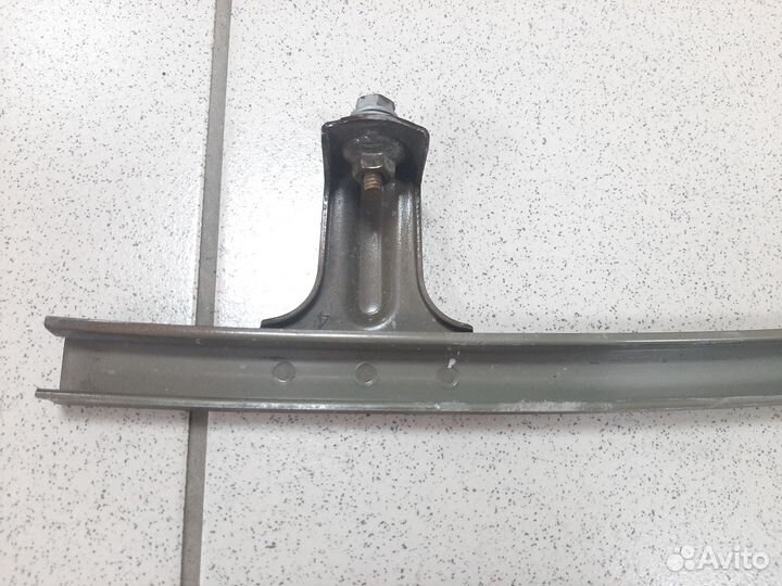 Направляющая стекла передняя левая Rav4 40 2012-19