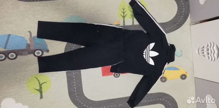 Спортивный костюм adidas детский 104