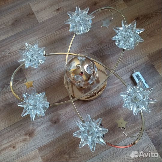 Люстра новая