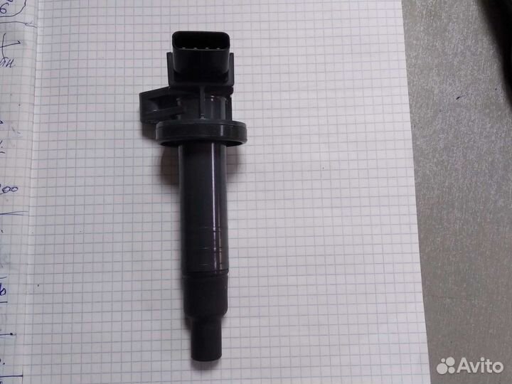 Катушка зажигания Тойота Королла Авенсис Ярис