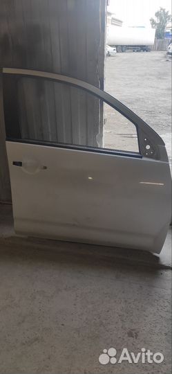 Дверь правая передняя
