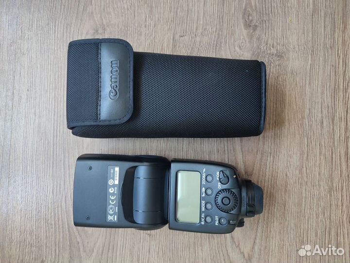 Вспышка камеры canon Speedlite 580exii