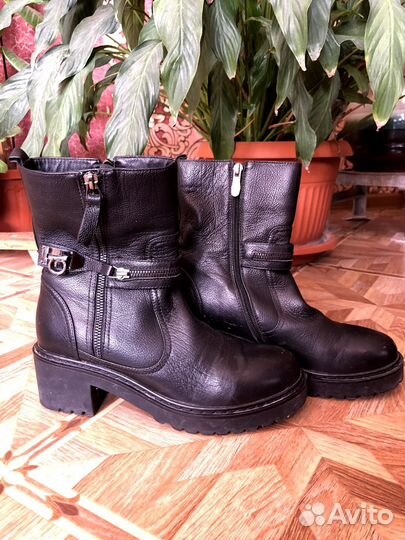 Ботинки женские