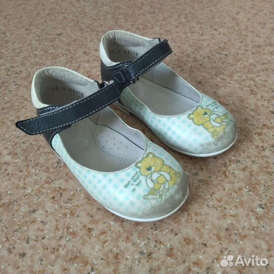 Туфли для девочки 25