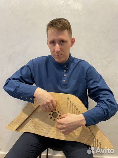 Гусли шлемовидные 17 струн