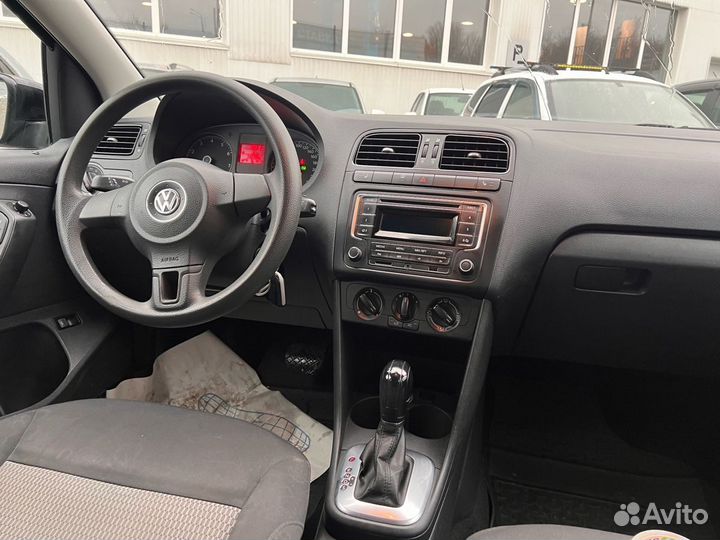 Volkswagen Polo 1.6 AT, 2013, 112 900 км