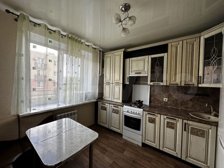 2-к. квартира, 47,8 м², 1/3 эт.