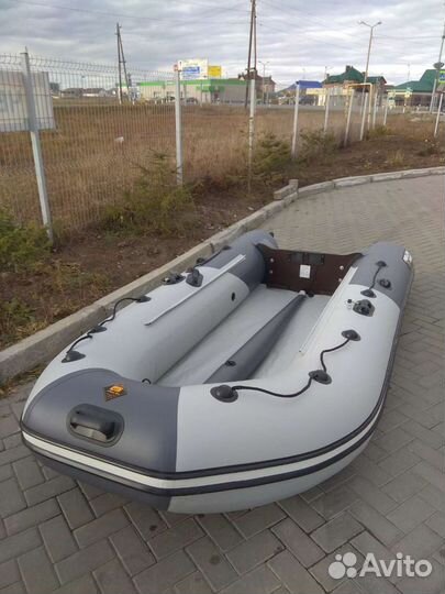 Лодка Ривьера 3400ск