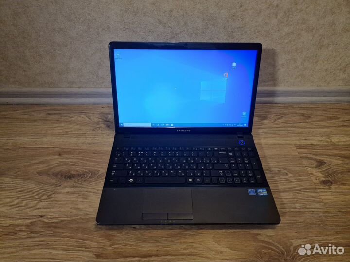 Ноутбук Samsung 15.6