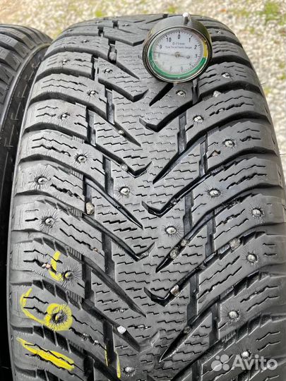 Nokian Tyres Hakkapeliitta 8 SUV 235/65 R17