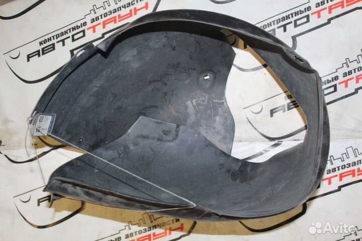 Подкрылок volkswagen golf golf plus jetta 1K1 1K2