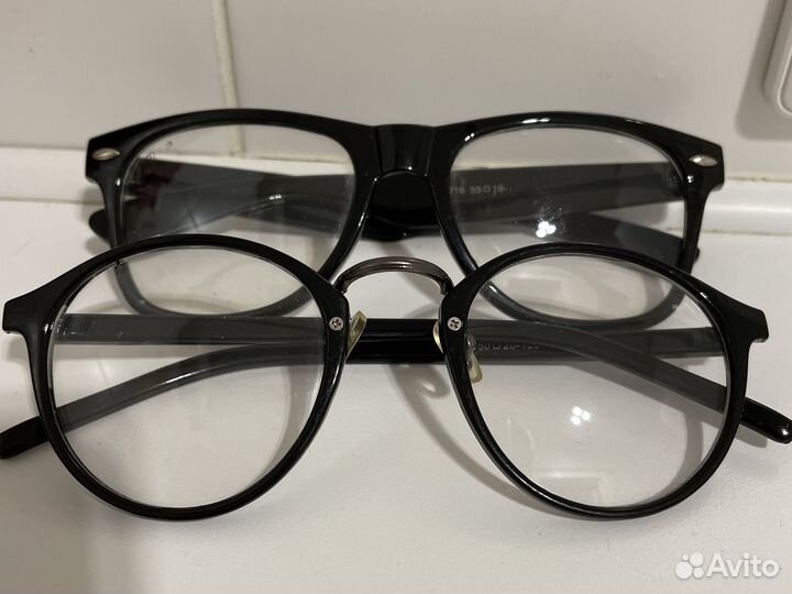 Очки оптические(+2) 2шт