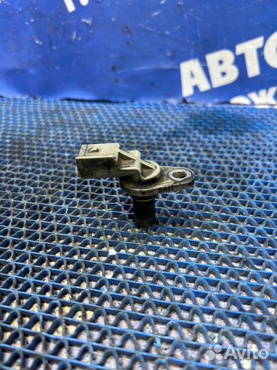 Датчик положения распредвала Ford Focus 2 kkda