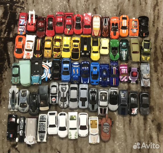 Колекция машинок Hot wheels