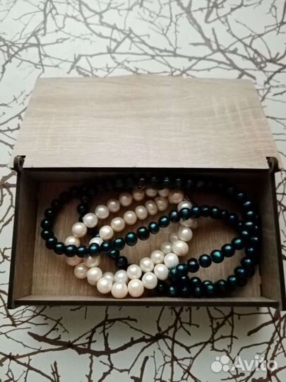 Деревянная шкатулка