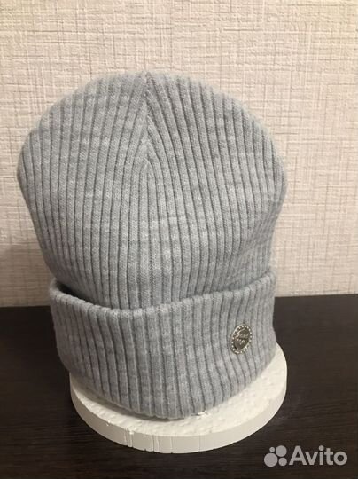 Шапка женская вязаная