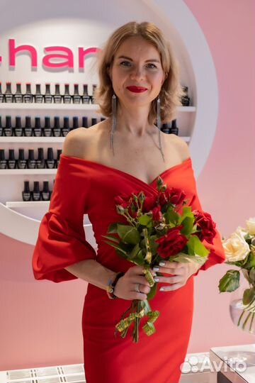 Мастер по наращиванию ресниц