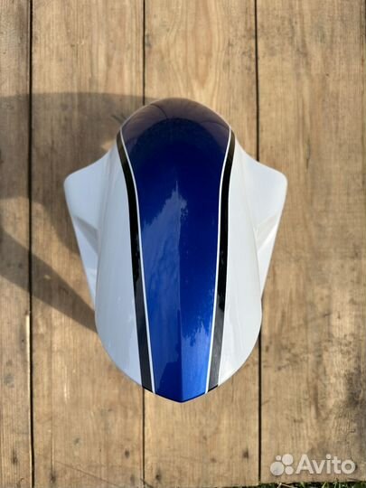Переднее крыло BMW HP4