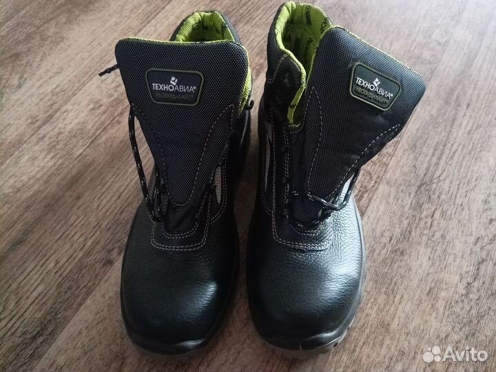 Ботинки мужские 43 размер новые