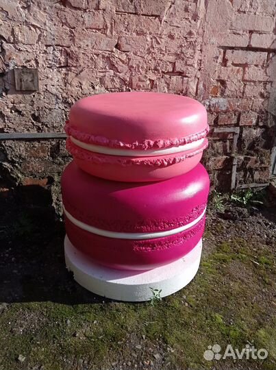 Объемный декор для витрин из пенопласта