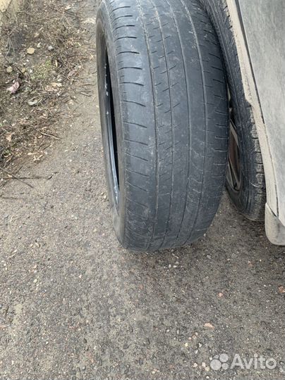 Bridgestone Dueler H/L 33A 235/55 R20 102H