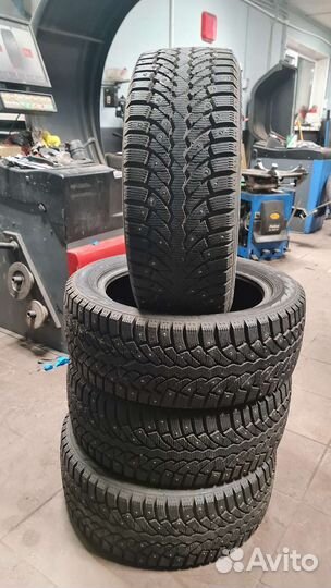 Pirelli Formula Ice 225/50 R17 98T