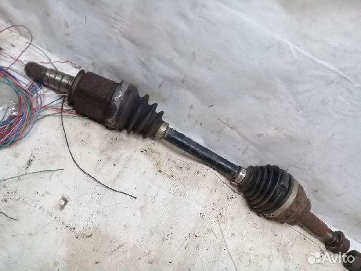 Привод передний правый Nissan Fuga Y50