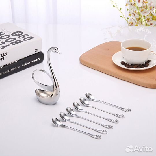 Набор ложек на подставке 