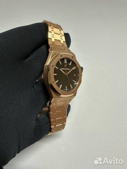 Часы Audemars Piguet 15500OR.OO.1220OR.01