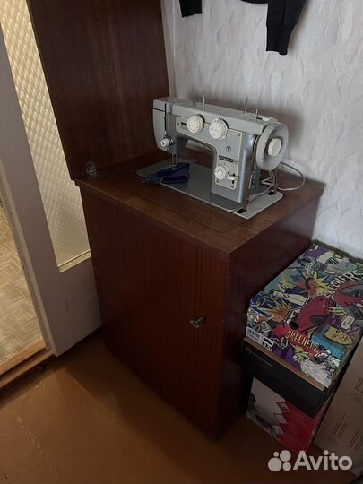 Швейная машинка чайка 3