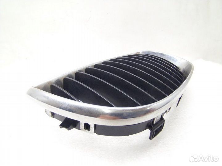 Решетка радиатора передняя правая Bmw 1-Series E87